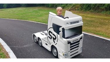 Deze mini-vrachtwagen is hét speeltje voor de jongste truckers