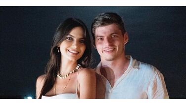 Max Verstappen en Kelly Piquet delen foto’s samen en maken relatie officieel