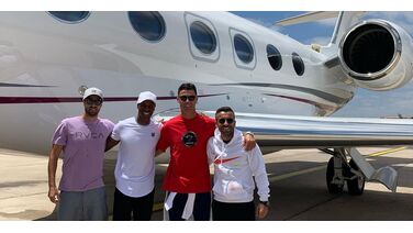 Binnenkijken in de bizar luxe privéjet van Cristiano Ronaldo