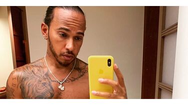 Lewis Hamilton showt op Instagram hoe mega fit hij is