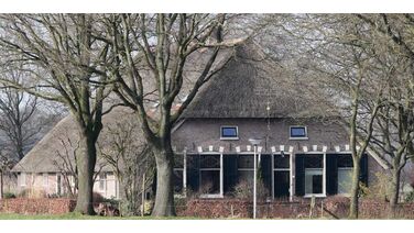 Memphis Depay kocht deze luxe woonboerderij voor zijn moeder