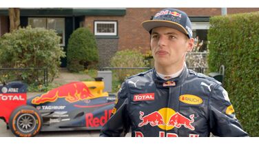 Hoeveel verdient Max Verstappen aan sponsoren Jumbo, G-Star en andere merken?