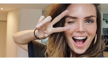 Kim Feenstra plaatst uitdagende spiegelfoto op Instagram