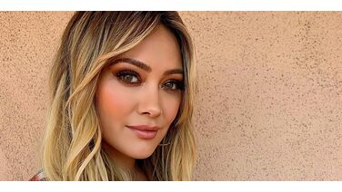 Hilary Duff gaat volledig uit de kleren voor fotoshoot voor Women’s Health