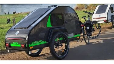 Duits bedrijf komt met een eenpersoons caravan voor je e-bike