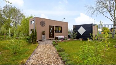 Dit Tiny House in Roosendaal is een héél uniek koopje op Funda