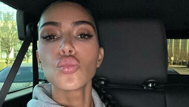 Zo ziet het privévliegtuig van Kim Kardashian (t.w.v. $ 150 miljoen) er van binnen uit