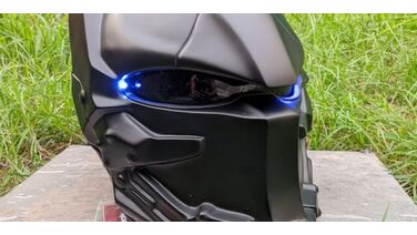 Met deze Batman-motorhelm ben jij dé baas op de weg