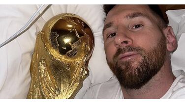 Lionel Messi droeg peperduur Louis Vuitton horloge tijdens Ballon d’Or-uitreiking