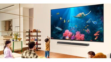 LG onthult een nieuwe, monsterlijk grote TV van 98″