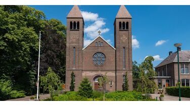 Kans op Funda: prachtige kerk staat te koop én mag gaan dienen als woning