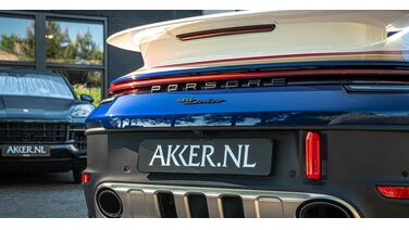 Nederlandse autodealer verkoopt zeer speciale Porsche 911 Dakar met slechts 78 km op de teller