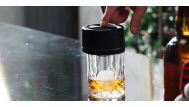 Kneiterdik op Kickstarter: ’s werelds eerste elektrische cocktailroker komt eraan