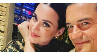 Katy Perry ‘verwent’ Orlando Bloom na het afronden van huishoudelijke klusjes