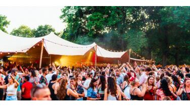 2 heerlijke feestjes om de zomer met een knal af te sluiten