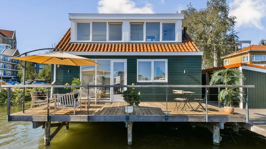 De buitenzijde van de woning in Zaandam.