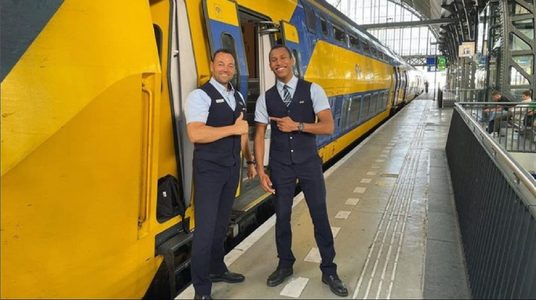 Wat is het gemiddelde salaris als je werkt bij de NS?