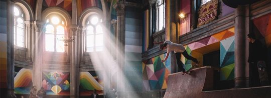 Illustratie voor: Church Brigade bouwt kerk om tot awesome skatepark