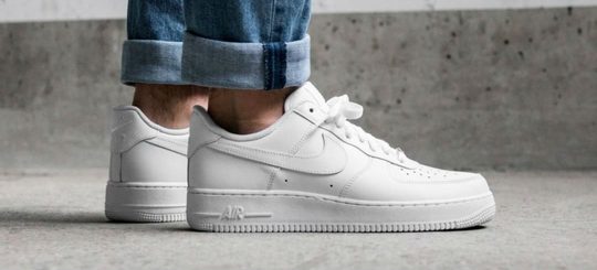 sneakers schoonmaken poetsen MAN MAN