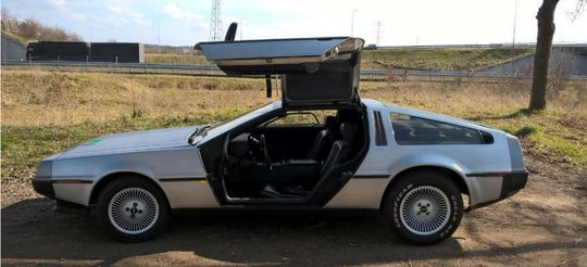 Illustratie voor: Deze iconische Delorean DMC 12 uit Back to the Future staat nu te koop
