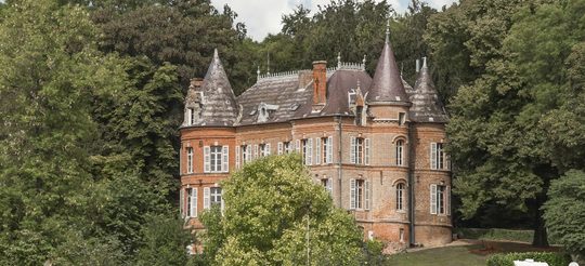 Illustratie voor: Dit Franse kasteel staat te koop voor de prijs van een Amsterdams pand