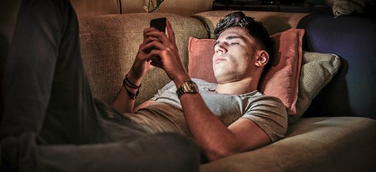 Illustratie voor: Porno kijken op je telefoon is niet slim