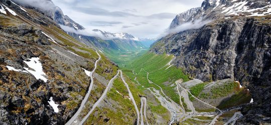Illustratie voor: Reislust #13: een roadtrip door Scandinavië is wat je wil