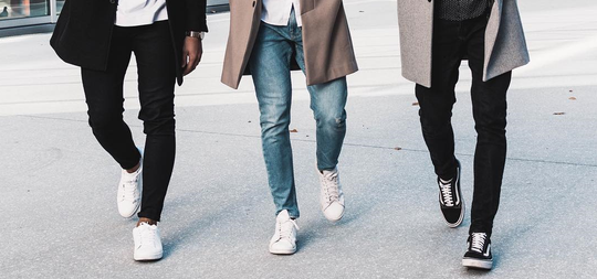 mannen jeans heren spijkerbroeken combineren MAN MAN