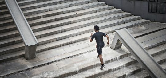 Illustratie voor: 5 essentiële punten om je sportprestaties te verbeteren