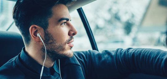 Illustratie voor: Podcasts zijn dé uitkomst voor onze drukke levens