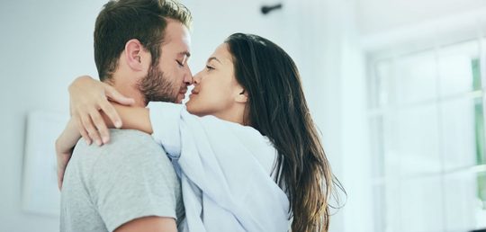 Vrouw zoekt in man MAN MAN