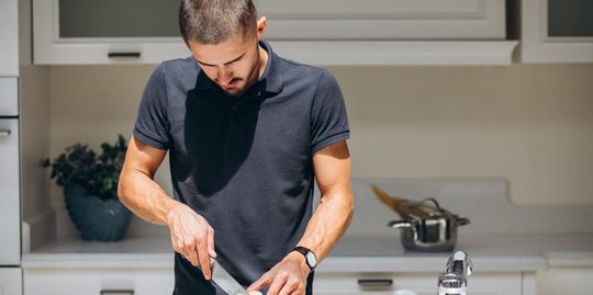 hoeveel calorieën hebben mannen nodig per dag