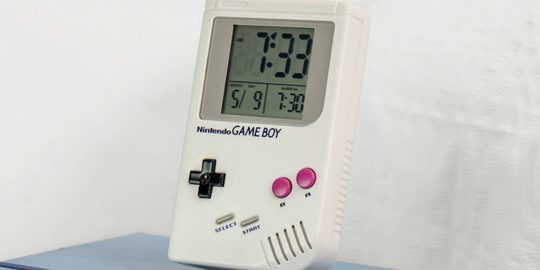 Illustratie voor: Deze Game Boy wekker maakt wakker worden wat minder erg