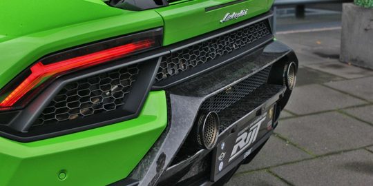 Don de Jong YouTuber koopt Lamborghini