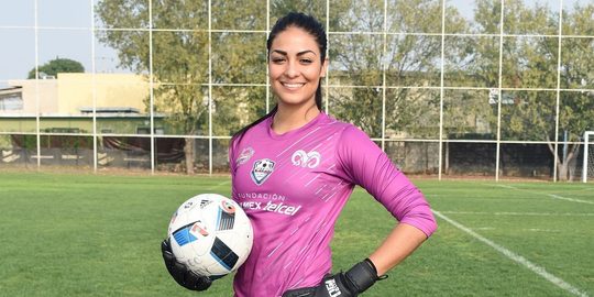 Stefani Jimenez knappe keepster voetbal