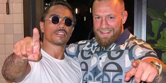 Dit ongelofelijke salaris verdient Salt Bae per dag