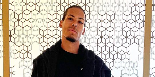 Virgil van Dijk luxe horloge Instagram