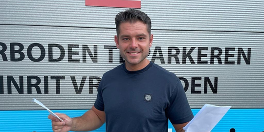 rick van stippent koopt bus