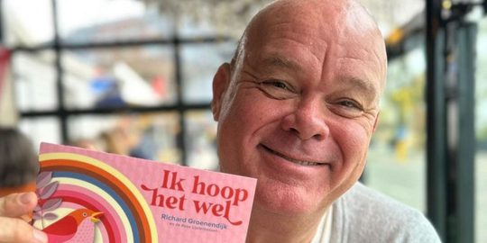 het salaris en vermogen van Paul de Leeuw