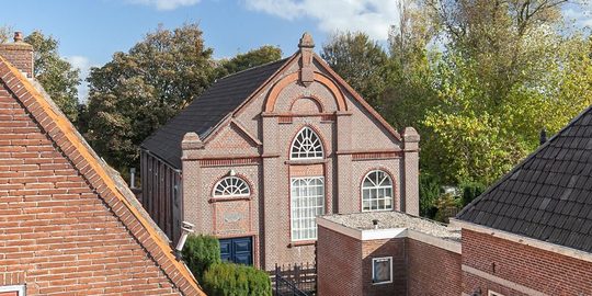 Illustratie voor: Buitenkansje: prachtige kerk staat nu te koop op Funda voor slechts €230.000,-
