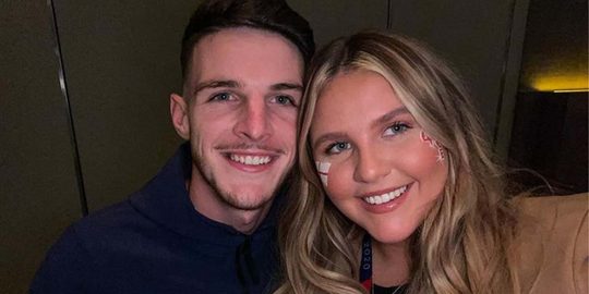 vriendin declan rice, Lauren Fryer, blijft thuis van het EK door online haat