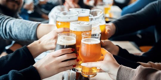 Illustratie voor: In deze 10 steden wordt het meeste alcohol gedronken