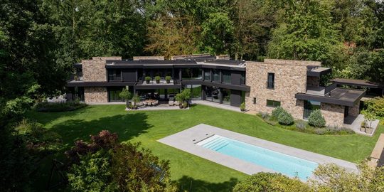 Illustratie voor: Fantasie op Funda: Brabantse villa van € 7,5 miljoen maakt je stoutste dromen werkelijkheid
