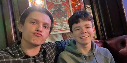 vermogen tom holland