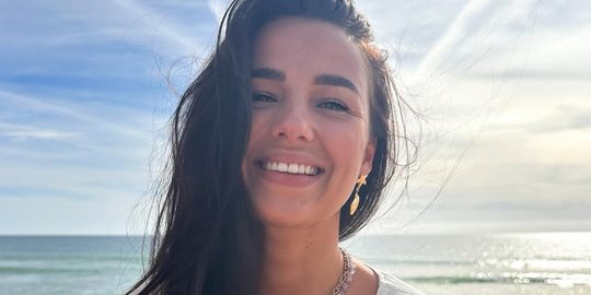 Illustratie voor: Nina Warink deelt prikkelende video in Hunkemöller-lingerie