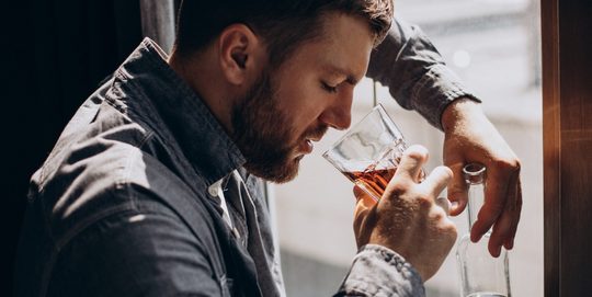 afkicken van alcohol