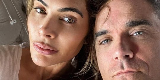 ayla field vrouw robbie williams