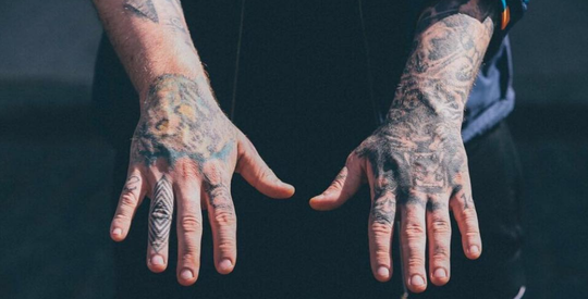 Illustratie voor: Tattoo inspiratie: Keith “Bang Bang” McCrudy is de koning van het detail