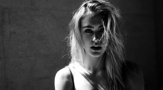 Illustratie voor: Instababe: Stephanie Smith