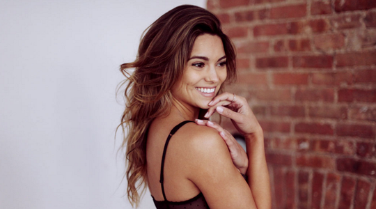 Illustratie voor: Een aangename eerste kennismaking met Kyra Santoro